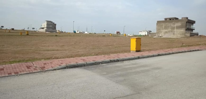 5 Marla Ready Plot Sector M Bahria Town Phase 8 Best For Investment & Residence