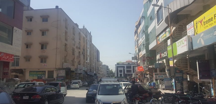 Pwd Pakistan Town Main Markaz Shops For Sale On Reasonable Price .Ready Shops Best For Business ,Rental Business And Investment
