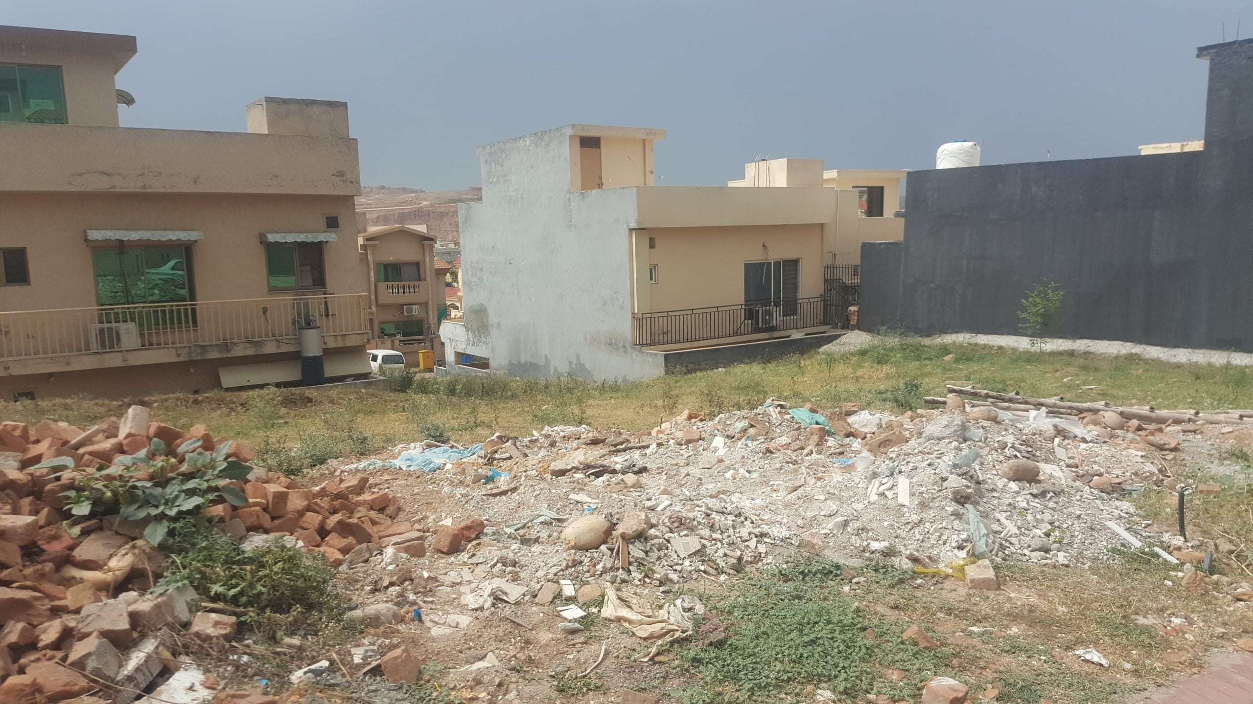 Bahria Town Phase 8 Overseas Sector 5 Plot For Sale 5 marla On Ideal Location Ready For Construction Reasonable Price